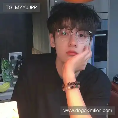 解泳榕